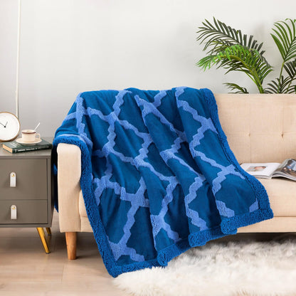 LUJOSAS MANTAS SHERPA CON OVEJERO