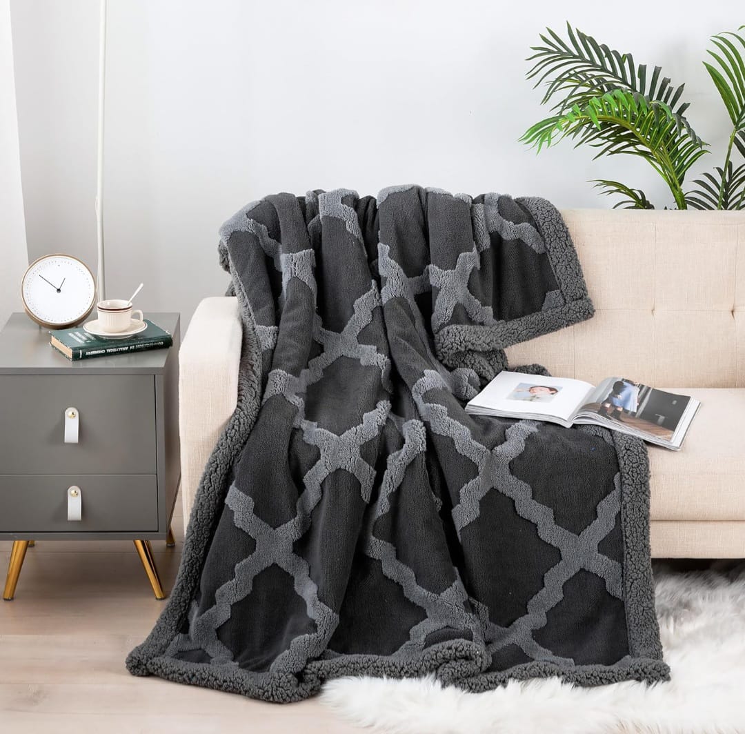 LUJOSAS MANTAS SHERPA CON OVEJERO